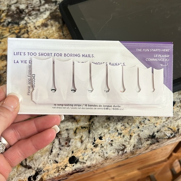 Color Street - Picture 2 of 2